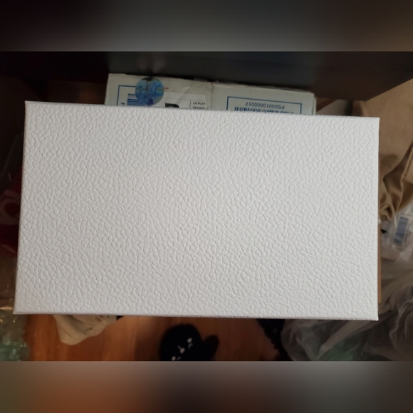 Miss DIOR Around the World Gift Set, Dior Refillable perfume Bucket Travel Bag - Picture 7 of 7